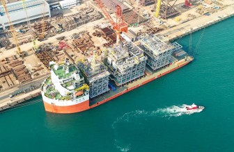 超大型“海上油氣工廠”，裝船起運(yùn)！